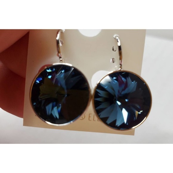 NWT. Swarovski Element earrings Navy Round. Wedding. Party. New years. Simple… - Picture 1 of 4